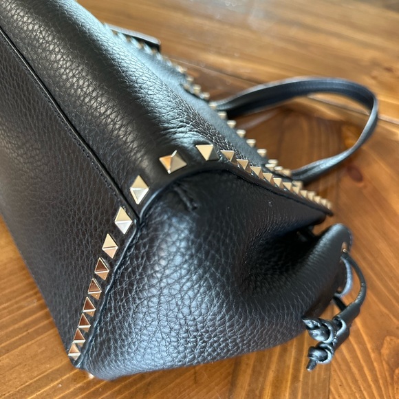 Valentino Garavani Small tote bag/Handbag in Excellent Condition - Picture 7 of 7